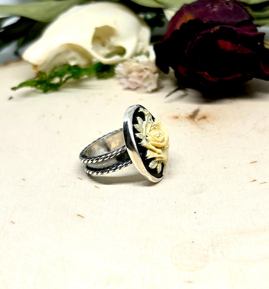 Cottage Core Ring - size 9