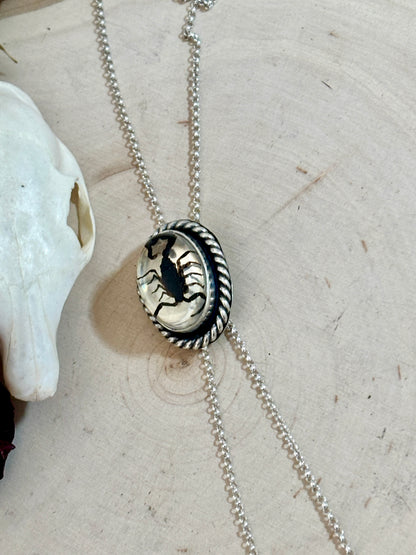 Scorpion Slider Bolo